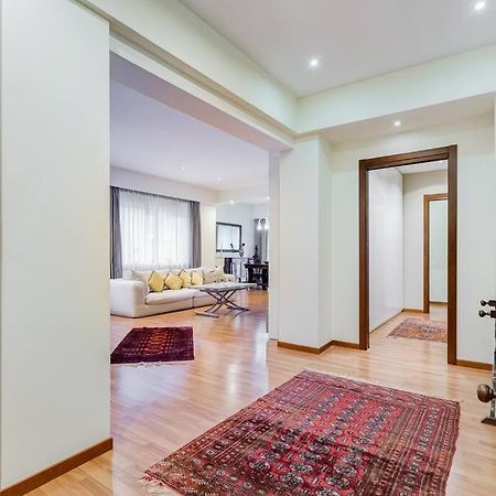 Exclusive Apartment In Eur Lake Рим Экстерьер фото