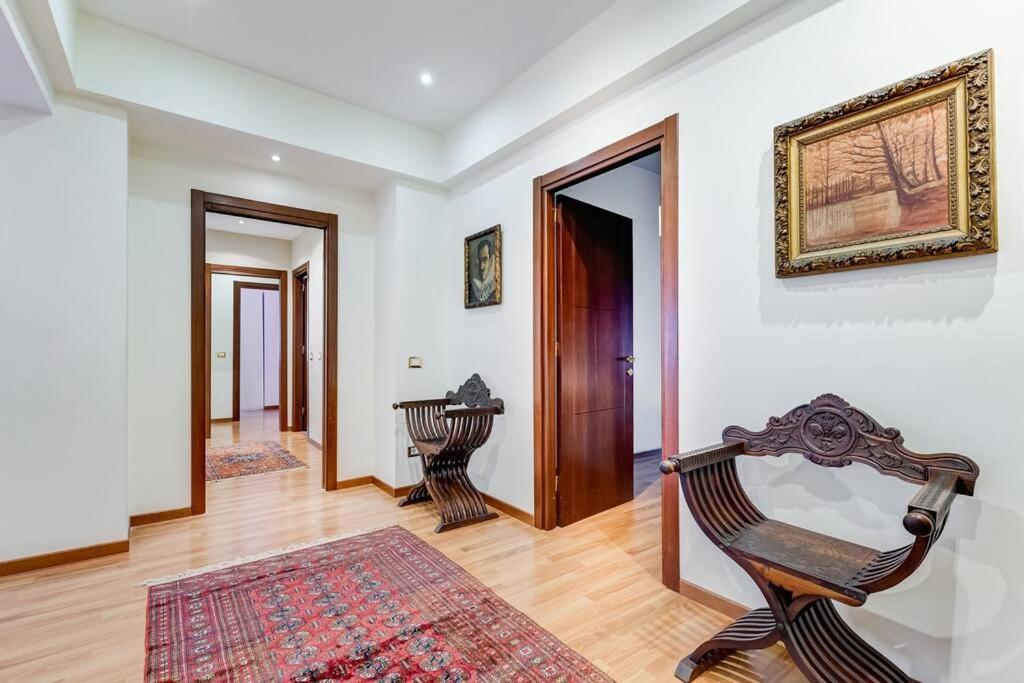 Exclusive Apartment In Eur Lake Рим Экстерьер фото