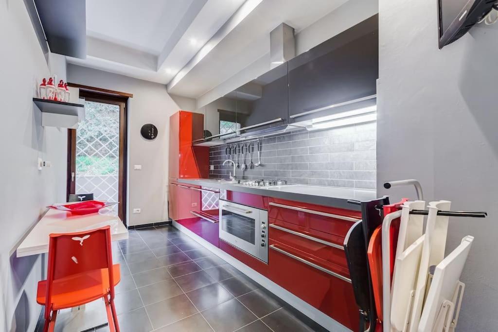 Exclusive Apartment In Eur Lake Рим Экстерьер фото